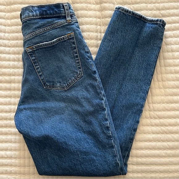 Abercrombie & Fitch The 90’s Slim Straight Ultra High Rise Distressed Jeans, 29L - Picture 9 of 9